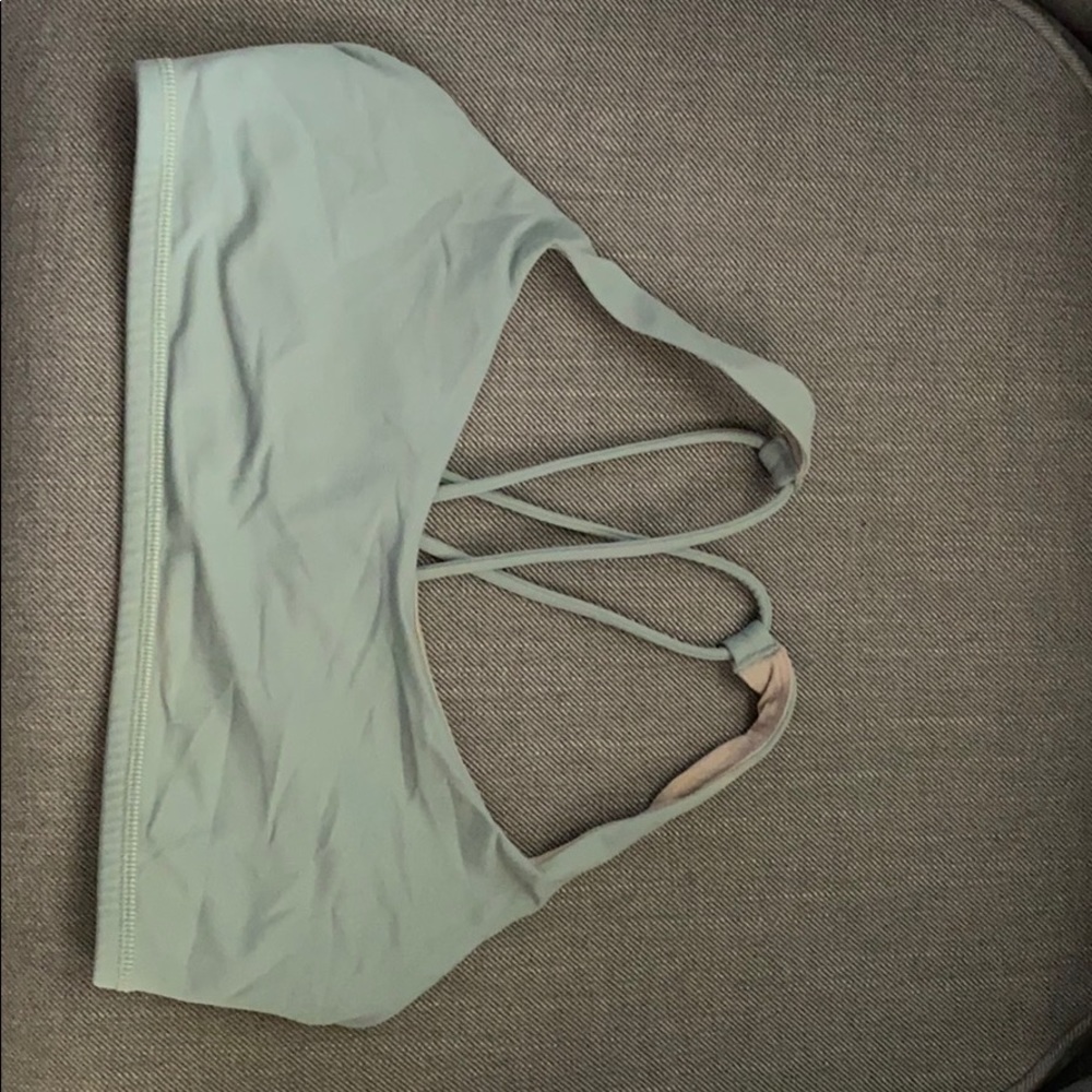 Lululemon sports bra
